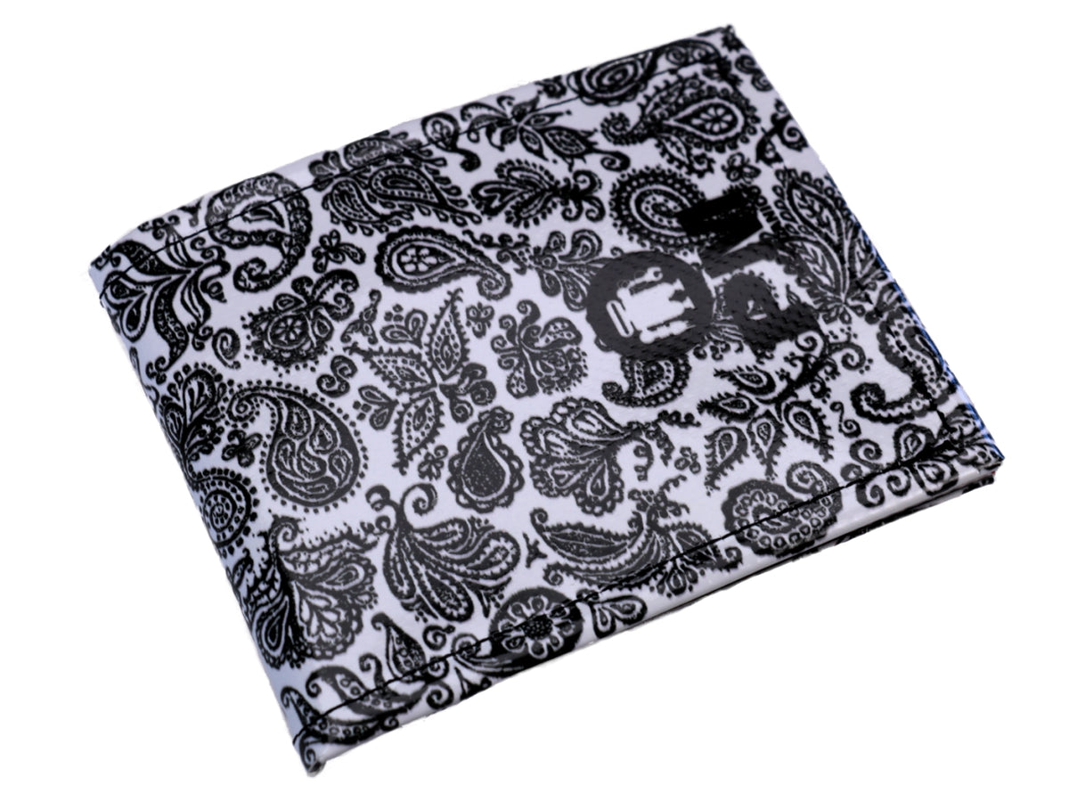 MEN&#39;S WALLET BLACK AND WHITE WITH PAISLEY FANTASY. MODEL CRIK MADE OF LORRY TARPAULIN. - Limited Edition Paul Meccanico