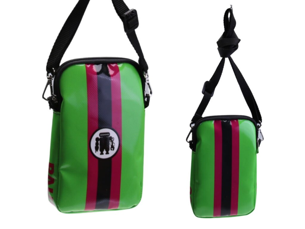 '- BORSA PER CELLULARE VERDE.