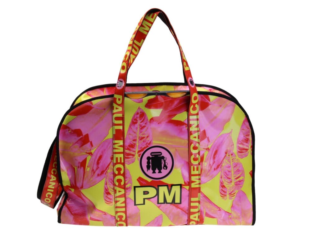 ...BORSA GRANDE DA VIAGGIO O SPORTIVA ROSA E GIALLA CON FANTASIA FLOREALE. MODELLO RAID IN TELONE DA CAMION.