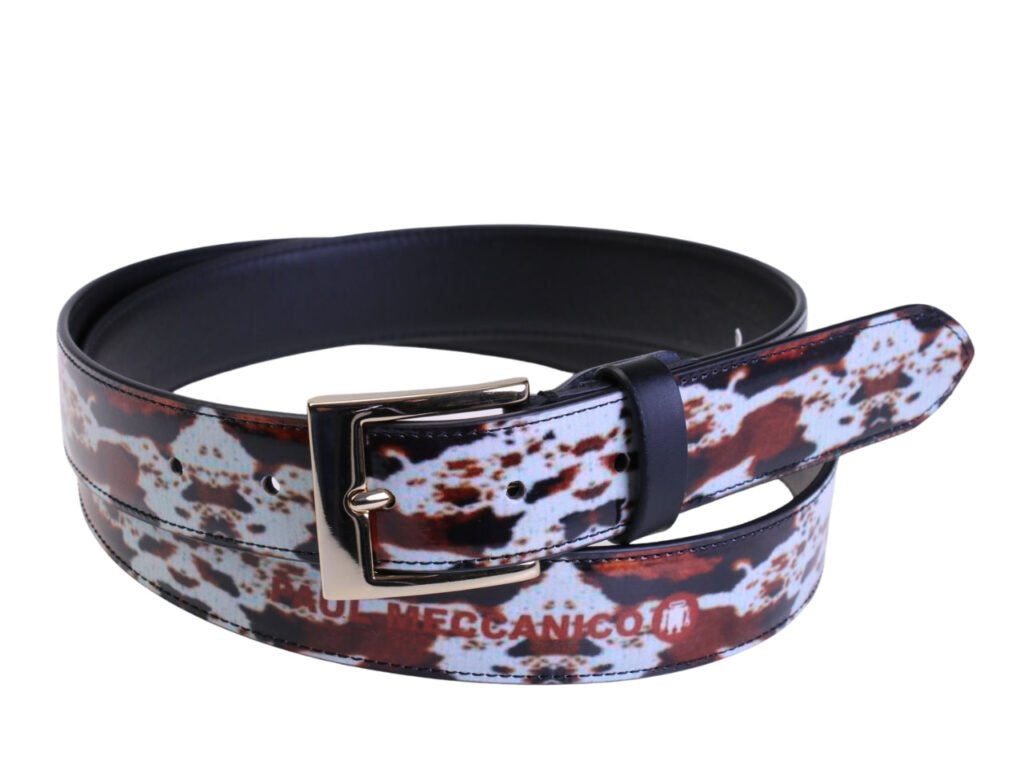 .CINTURA DA DONNA CON FANTASIA ANIMALIER REALIZZATA CON TELONI DI CAMION.